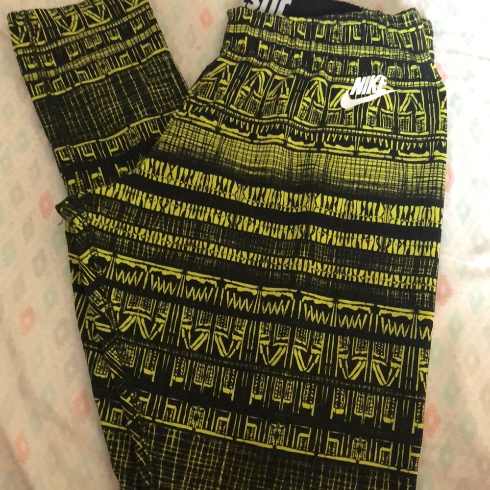 Nike leggings